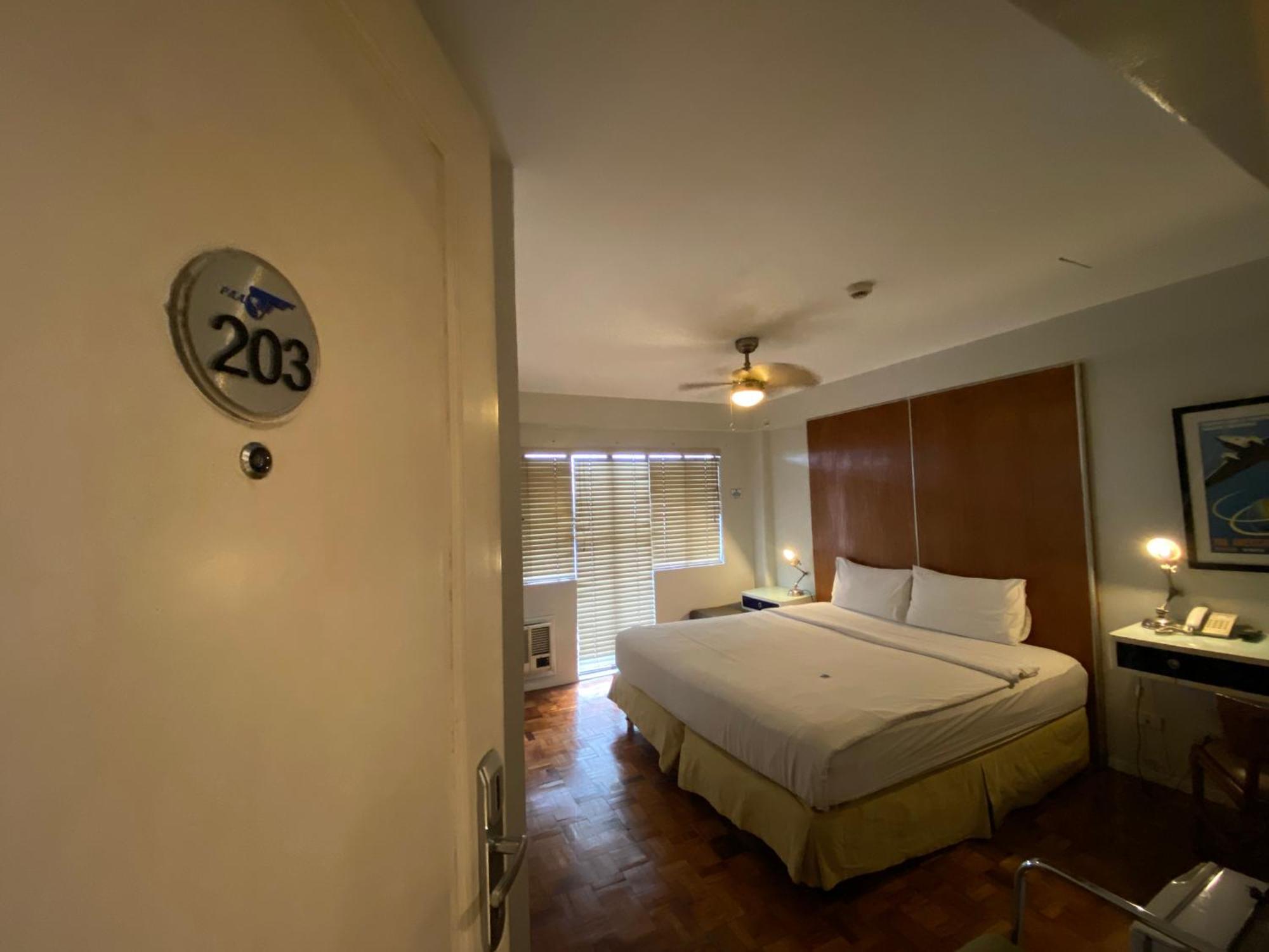 The Clipper House, Poblacion Makati Manila Ngoại thất bức ảnh