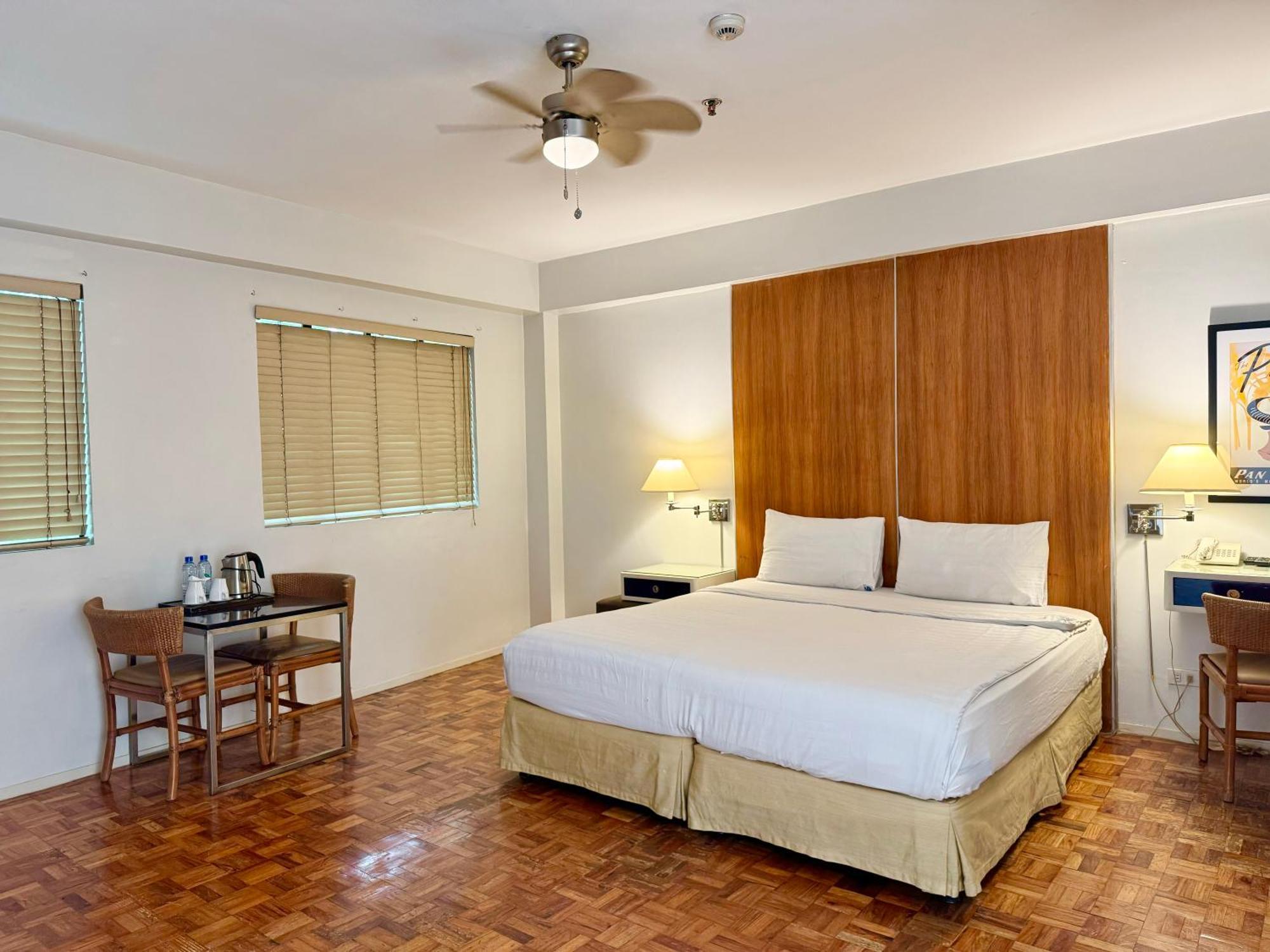 The Clipper House, Poblacion Makati Manila Phòng bức ảnh